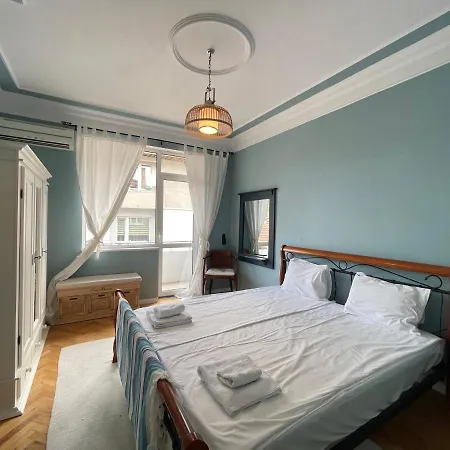 Artistic 2bd In A Peaceful Neighbourhood In * Sofia