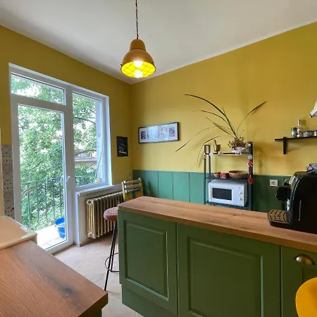 Apartment Artistic 2bd In A Peaceful Neighbourhood In Sofia